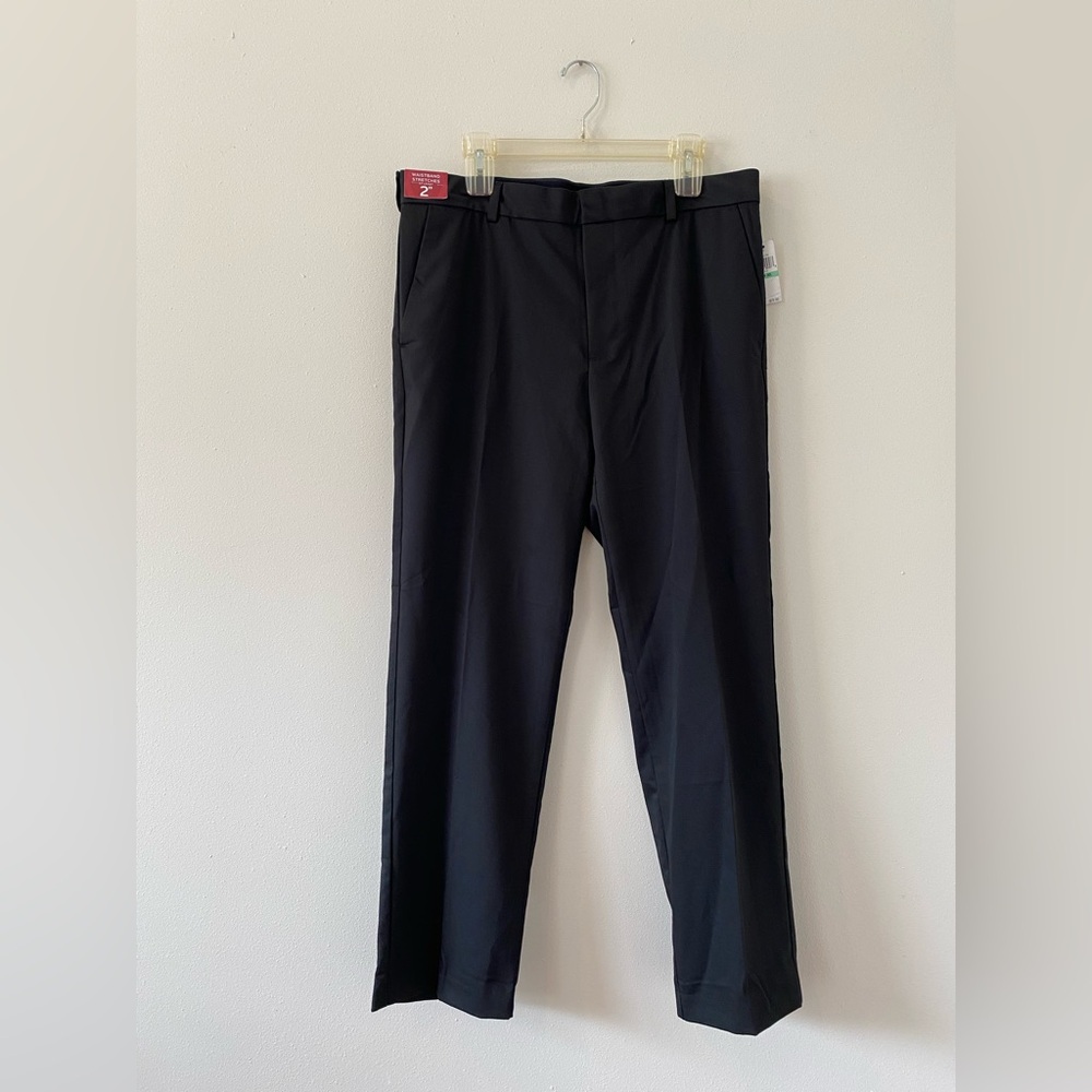 $75 NWT Van Heusen Men’s Flex Pants Slacks 34” x 30” Black Straight Fit Flat